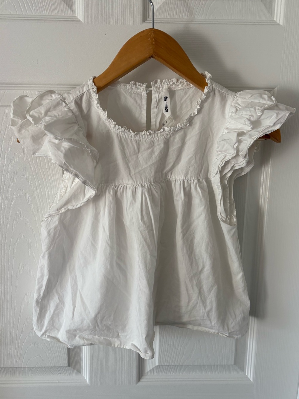 Day + Moon White Flutter Ruffle Sleeve Babydoll Blouse Top Size S